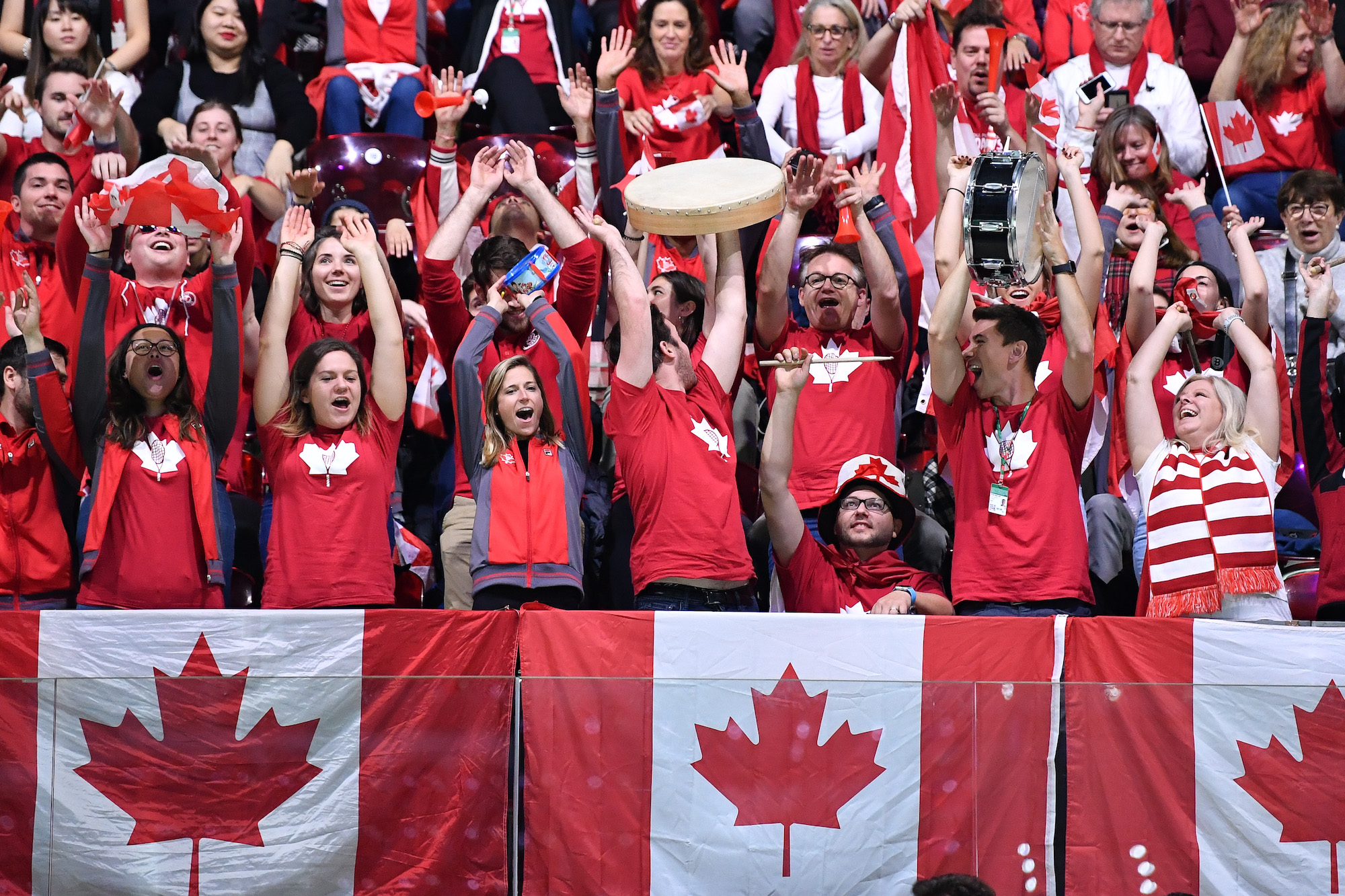 canadians cheering