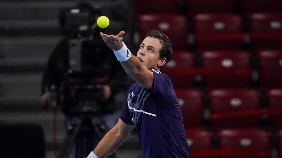 Sinner seals Sofia Open victory as Vasek finishes season with runner-up