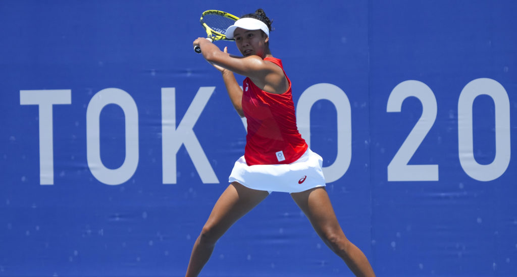 leylah fernandez hits a forehand at the olympics