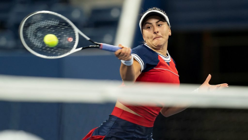 Andreescu delivers a forehand at US Open