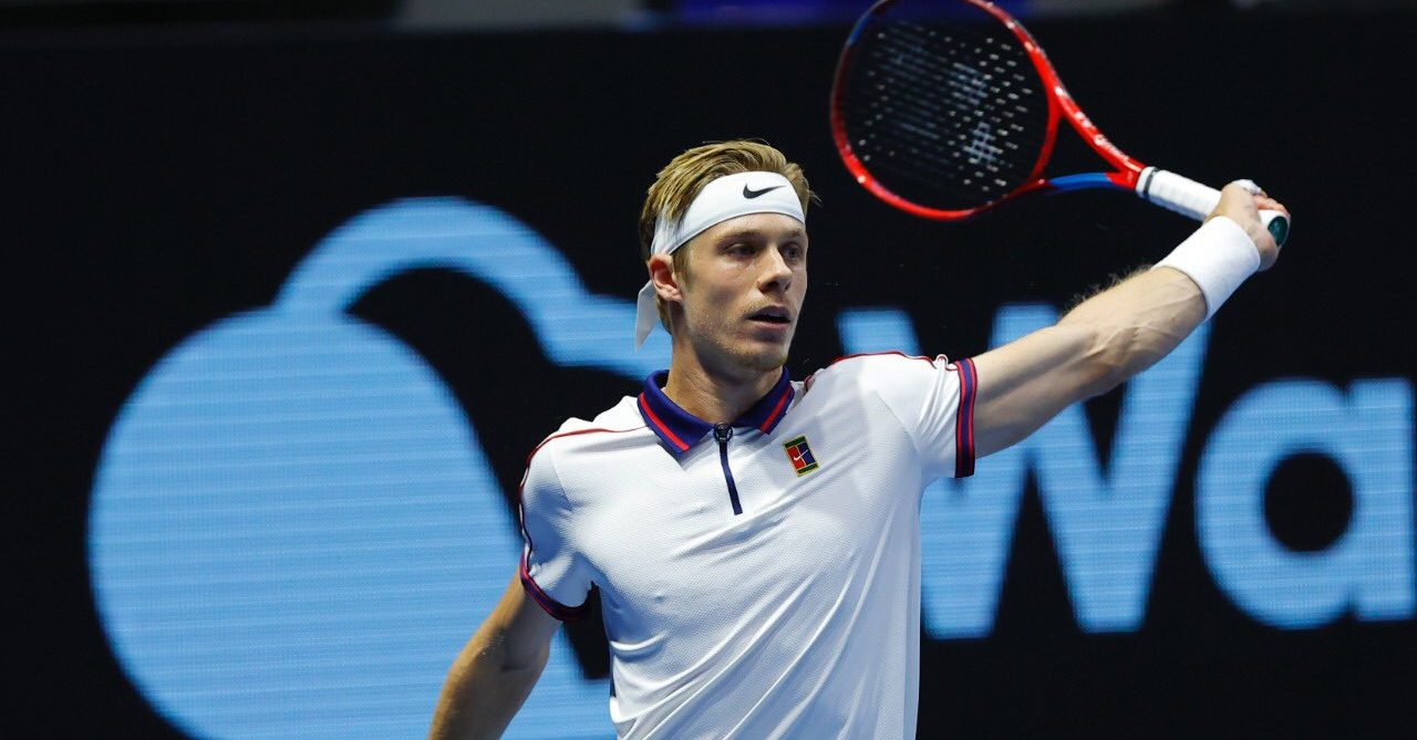 Denis Shapovalov hits a backhand at the 2021 St Petersburg Open