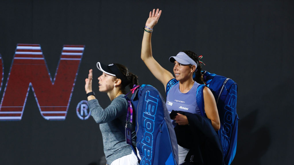 Sharon Fichman Giuliana Olmos wave 2021 WTA Finals