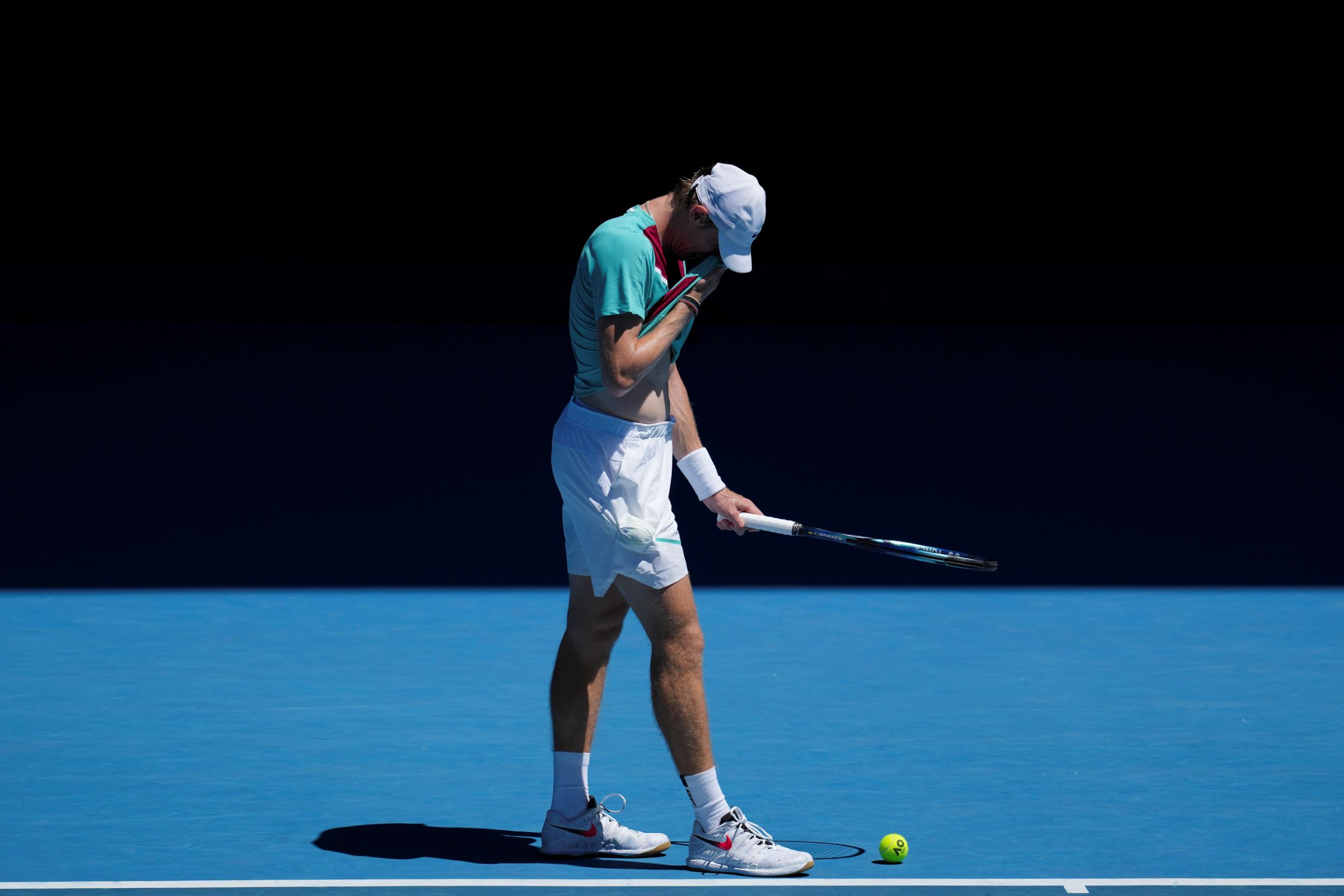 Denis Shapovalov drops semi-final match to red-hot Jiri Vesely