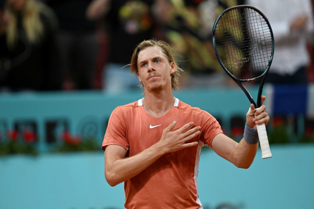 Denis Shapo - thanking crowd