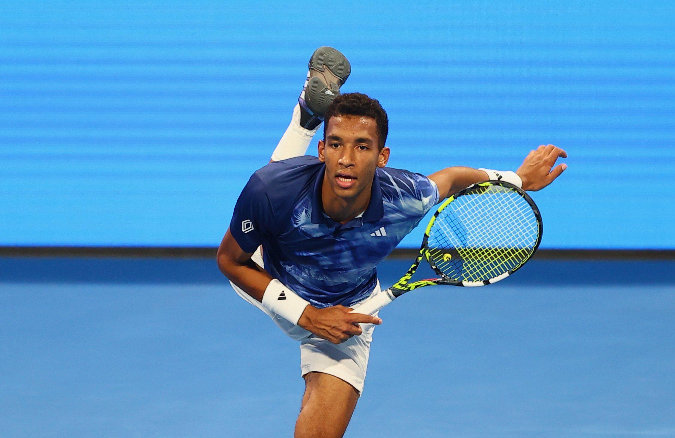 Auger-Aliassime sets Medvedev rematch in Doha semifinals