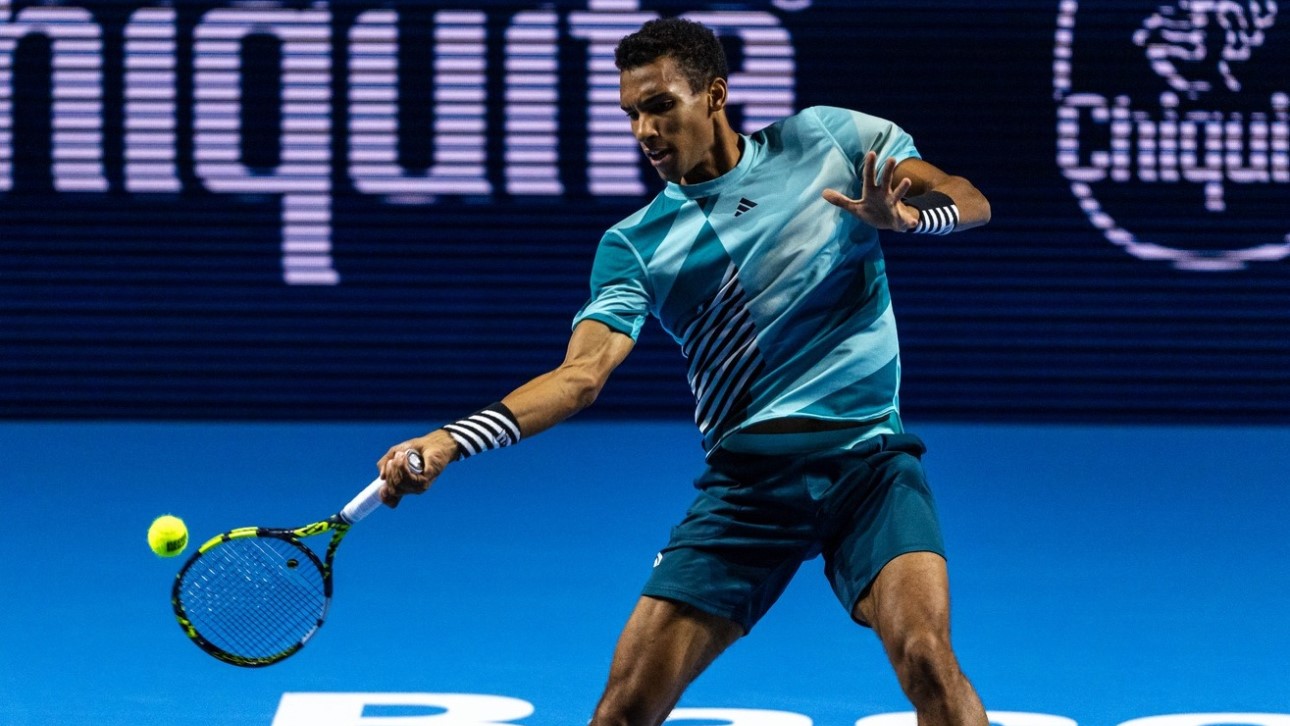 Auger-Aliassime Wins Nail-Biter in Swiss Indoors Quarter-Finals ...