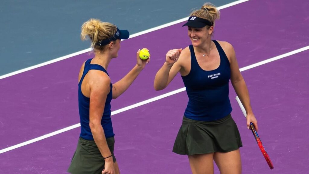 Gabriela Dabrowski and Erin Routliffe playing Match 3 at the WTA FInals